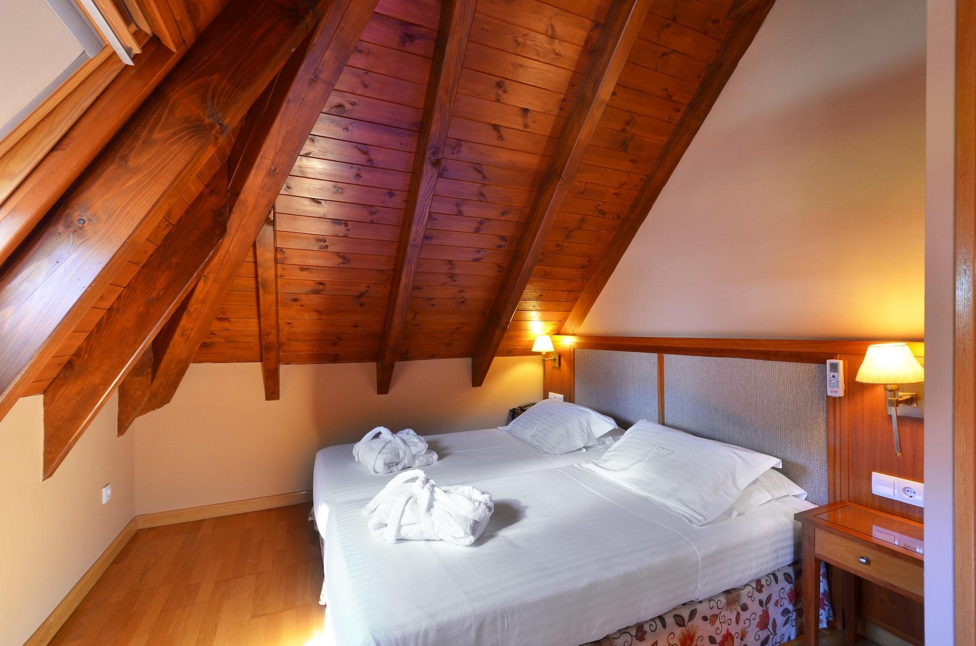 Hotel Spa Acevi Val D'Aran Вьелья Экстерьер фото