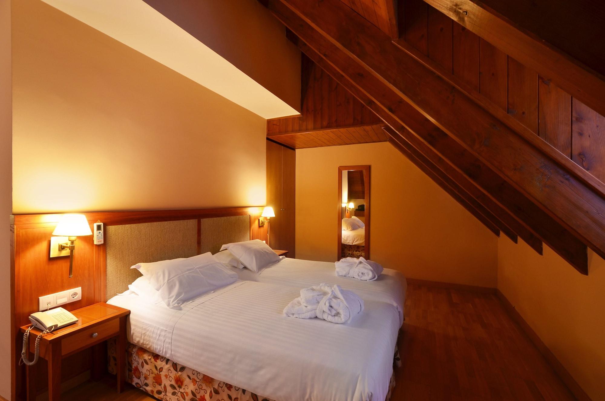Hotel Spa Acevi Val D'Aran Вьелья Экстерьер фото