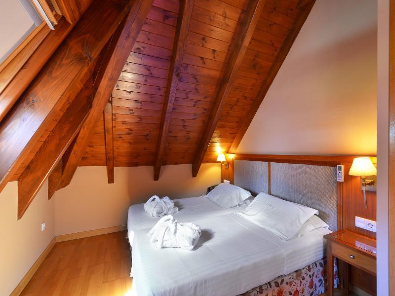 Hotel Spa Acevi Val D'Aran Вьелья Экстерьер фото